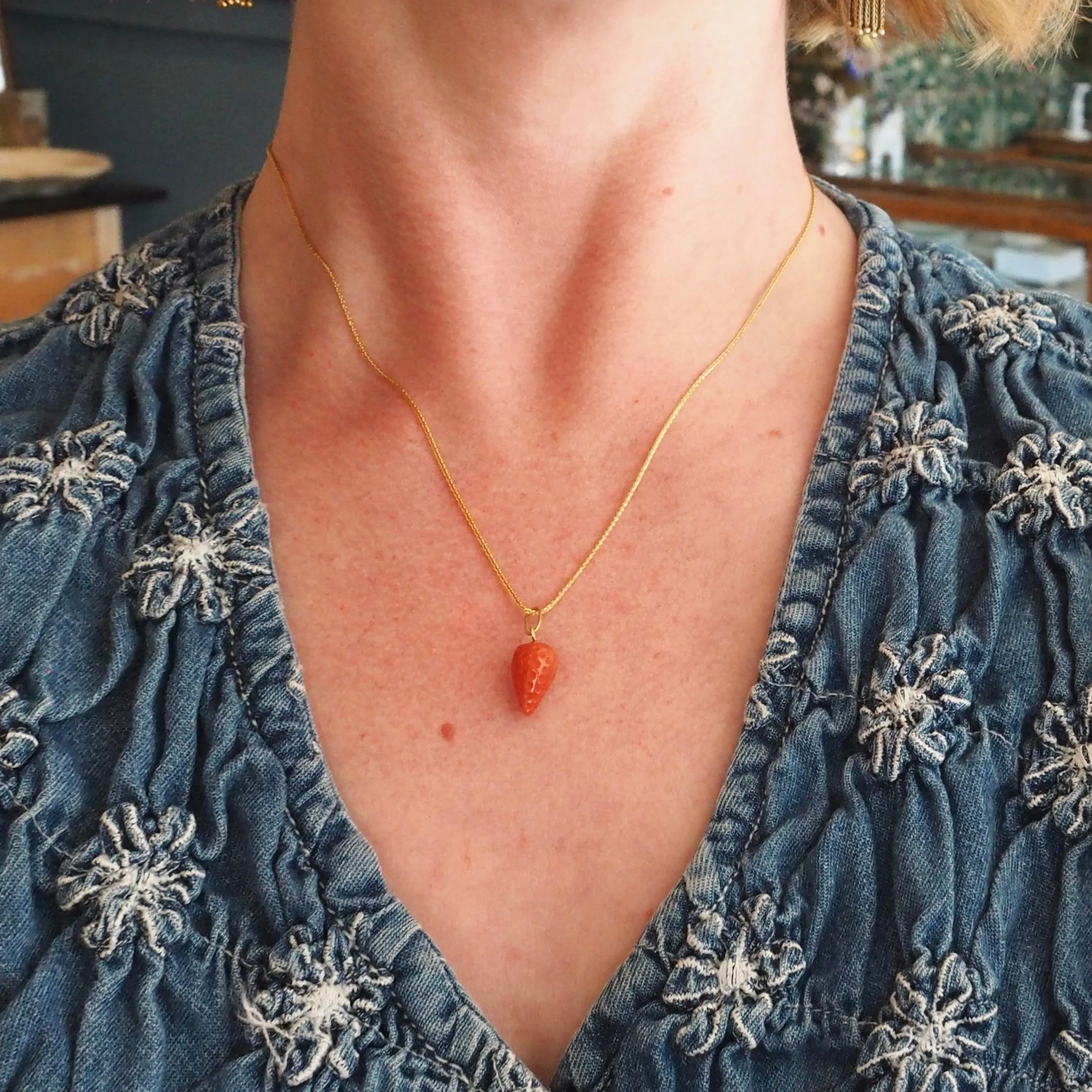 Antique Italian 18k Gold Coral Strawberry Pendant