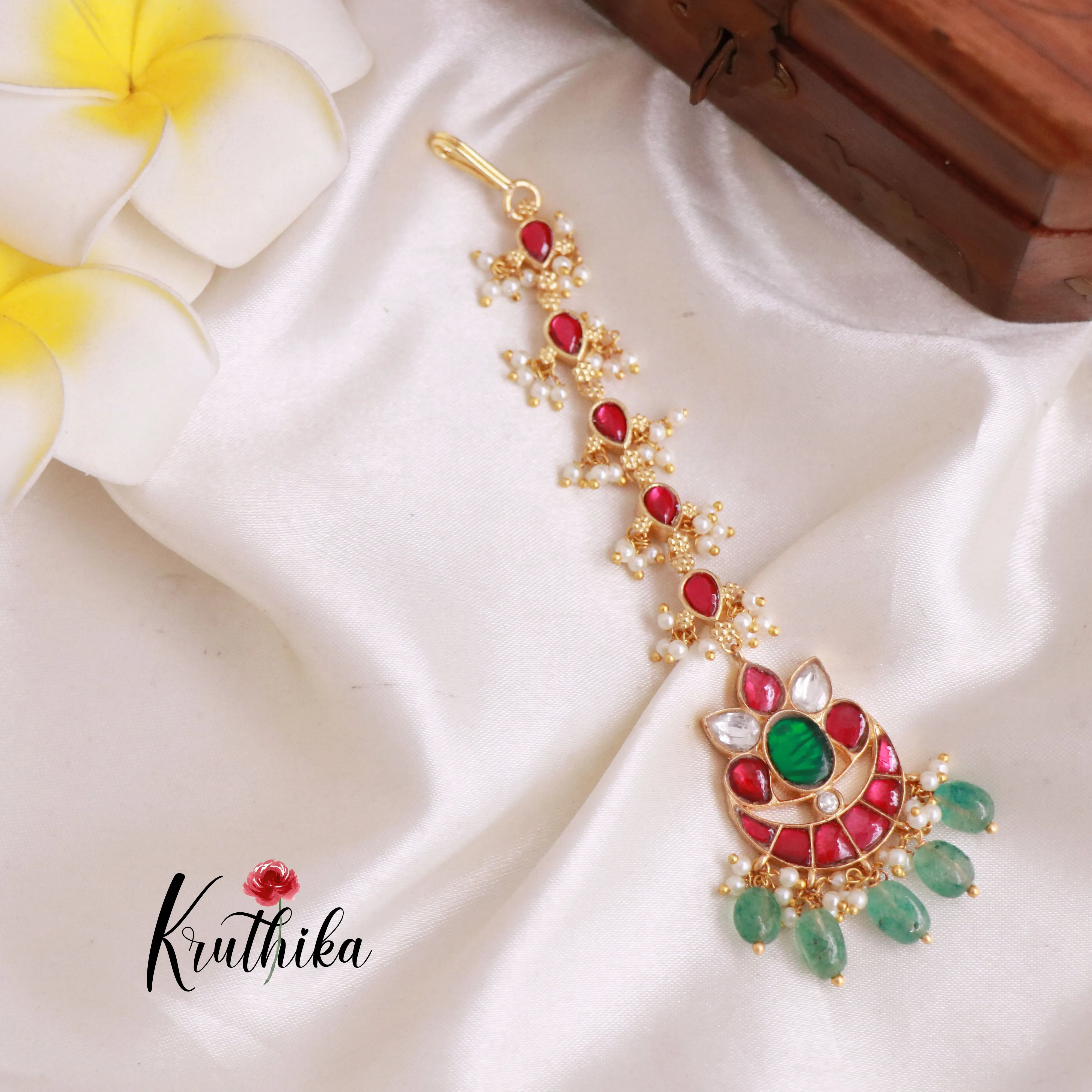 Beautiful Jadau Maang Tika MT228