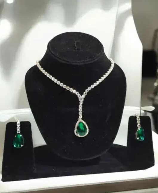 Beautiful Necklace Set
