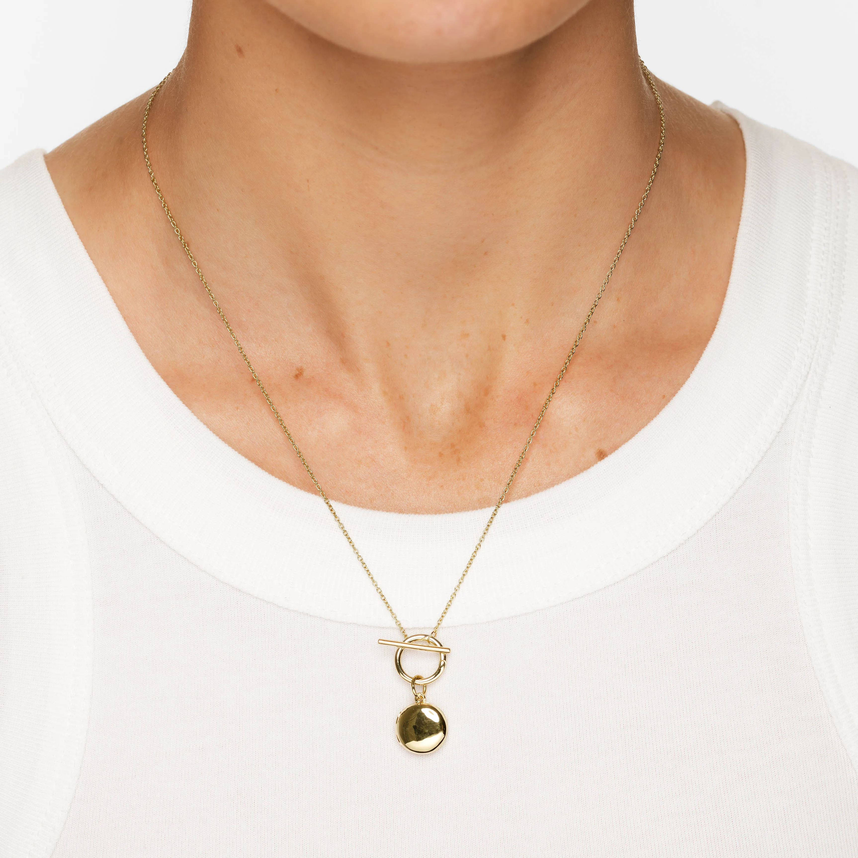Engravable Round Locket Fob Chain Necklace in Gold