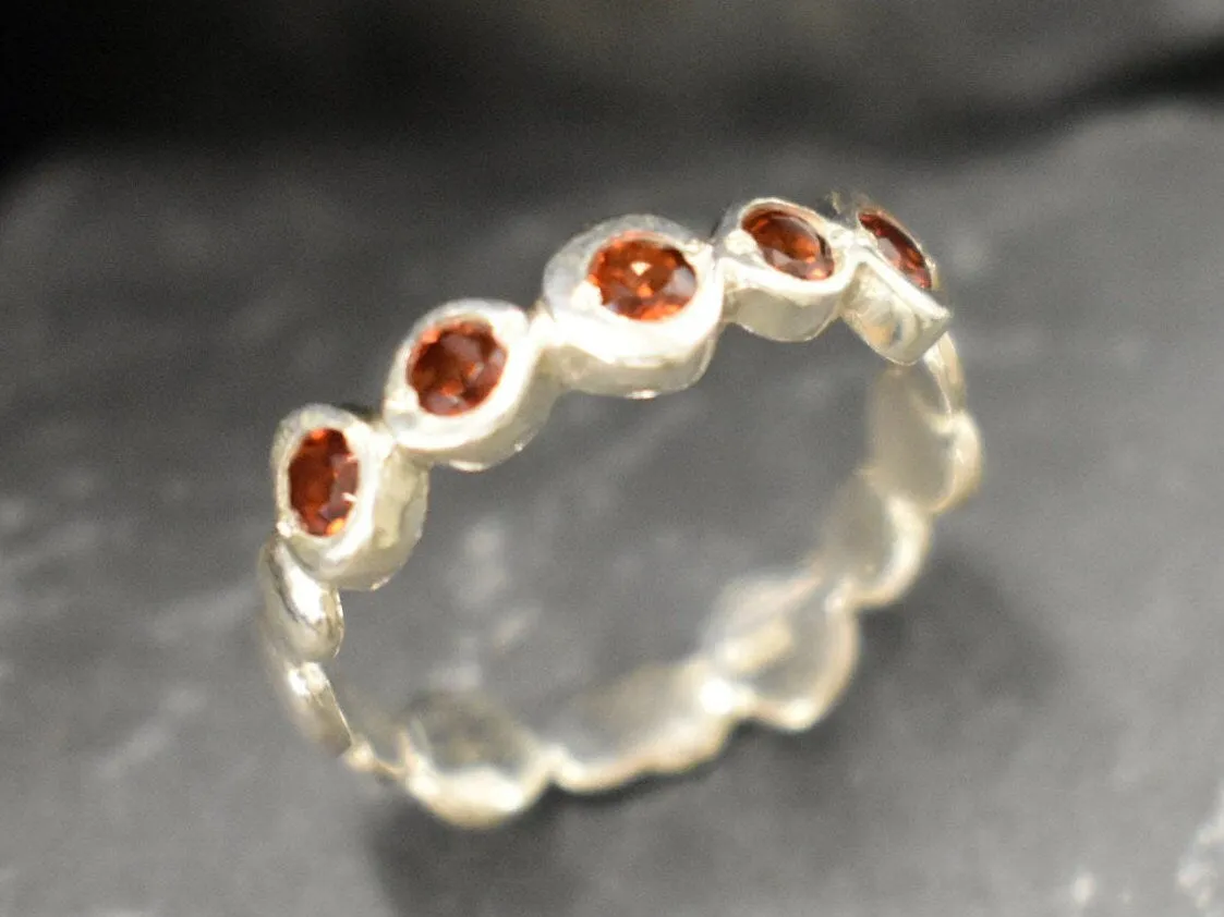 Genuine Garnet Ring - Garnet Bubble Band - Vintage Eternity Ring