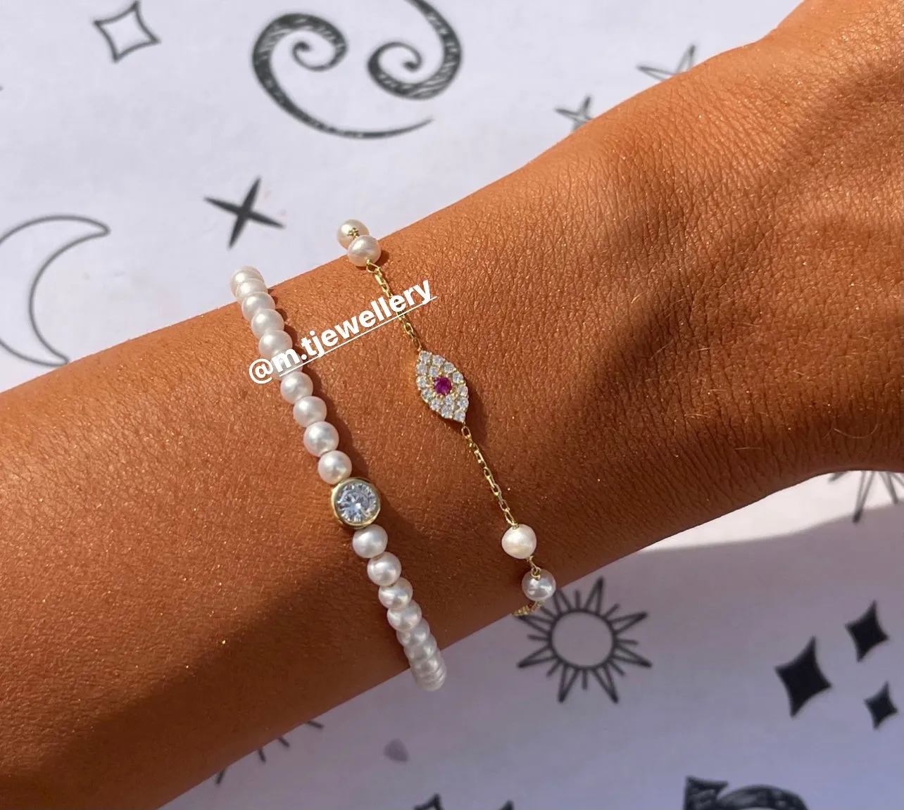 PEARLS BRACELET