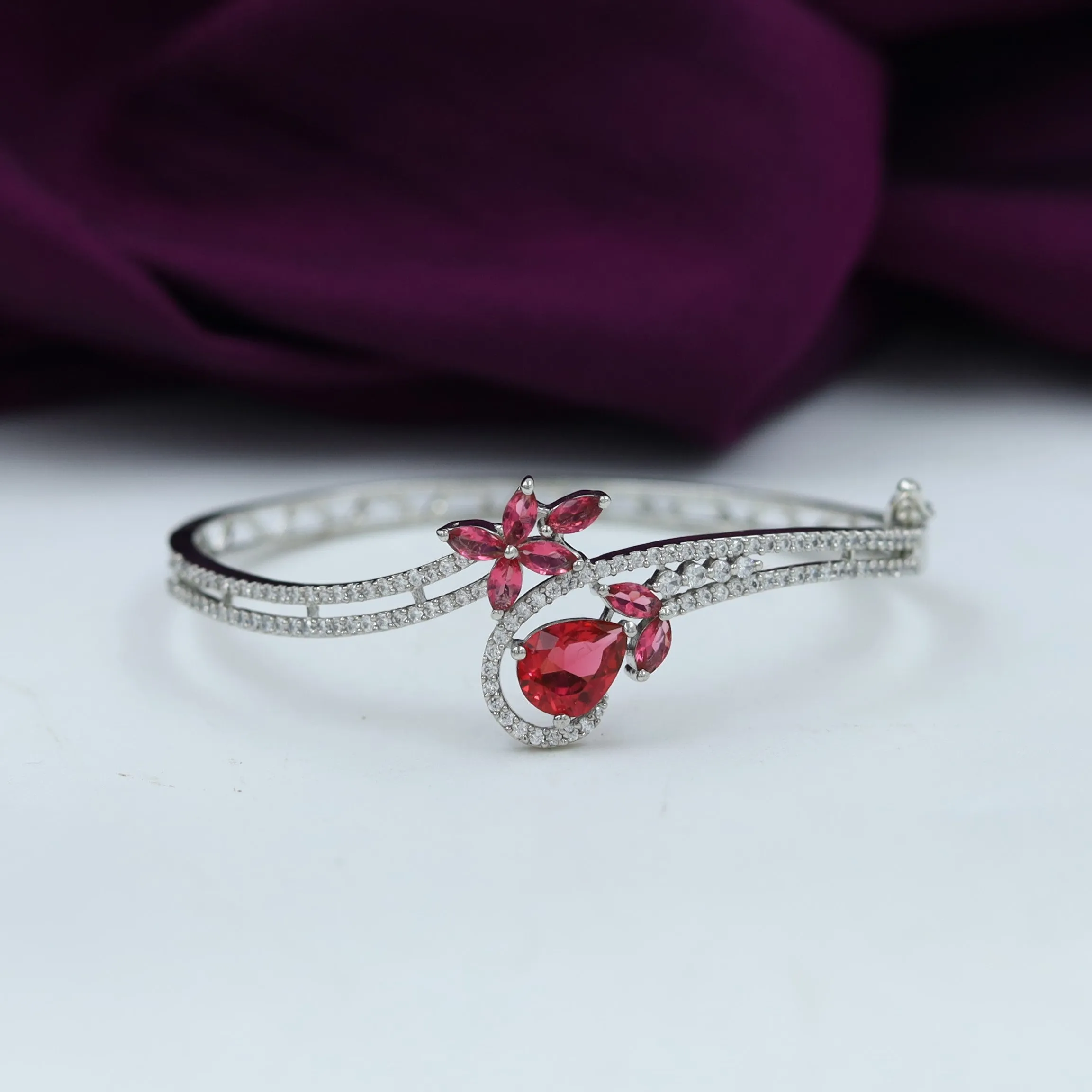 Stylish Zircon /AD Bracelet 20098-7282